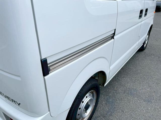 エブリイ ＰＣ　キーレス　タイミングチェーン　ルーフキャリア付　パワーウインドウ　パワーステアリング　エアバック　エアコン　走行距離１１４１００ｋｍ　軽バン　軽箱　ハイルーフ　積載量３５０ｋｇ　乗車定員４名（19枚目）