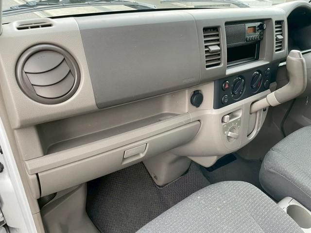 エブリイ ＰＣ　キーレス　タイミングチェーン　ルーフキャリア付　パワーウインドウ　パワーステアリング　エアバック　エアコン　走行距離１１４１００ｋｍ　軽バン　軽箱　ハイルーフ　積載量３５０ｋｇ　乗車定員４名（26枚目）