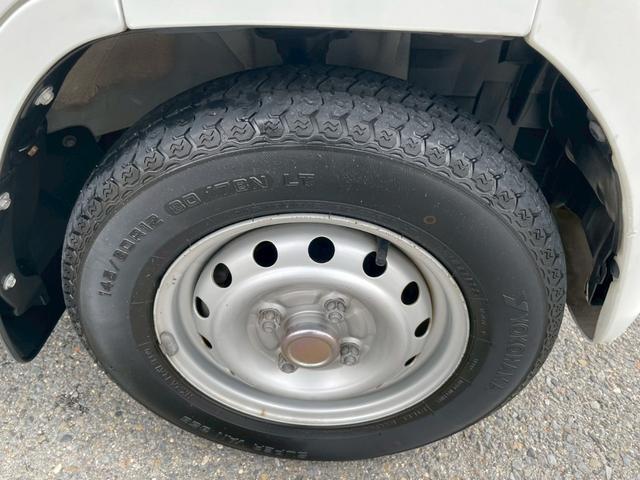 NV100クリッパーバン DX ETC パワーステアリング エアバック エアコン 走行距離68300km 軽バン 軽箱 ハイルーフ 積載量350kg 乗車定員4名(19枚目)