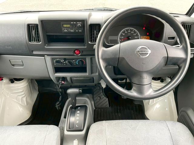NV100クリッパーバン DX ETC パワーステアリング エアバック エアコン 走行距離68300km 軽バン 軽箱 ハイルーフ 積載量350kg 乗車定員4名(20枚目)