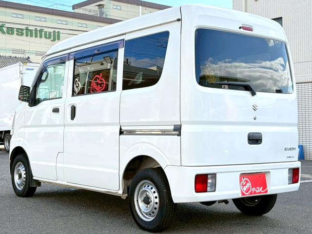 エブリイ ＰＣ　キーレス　ＥＴＣ　ナビ　４ＡＴ　タイミングチェーン　パワーウインドウ　パワーステアリング　エアバック　エアコン　走行距離６２５００ｋｍ　軽バン　軽箱　ハイルーフ　積載量３５０ｋｇ　乗車定員４名（12枚目）