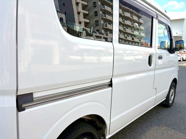 エブリイ ＰＣ　キーレス　ＥＴＣ　ナビ　４ＡＴ　タイミングチェーン　パワーウインドウ　パワーステアリング　エアバック　エアコン　走行距離６２５００ｋｍ　軽バン　軽箱　ハイルーフ　積載量３５０ｋｇ　乗車定員４名（20枚目）