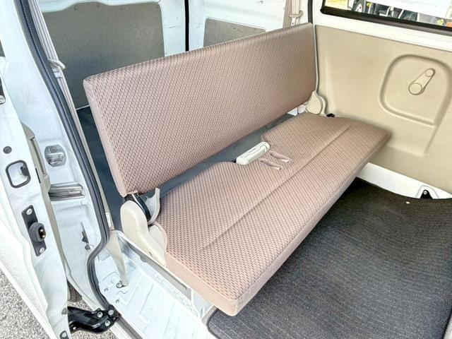 エブリイ ＰＣ　キーレス　ＥＴＣ　ナビ　４ＡＴ　タイミングチェーン　パワーウインドウ　パワーステアリング　エアバック　エアコン　走行距離６２５００ｋｍ　軽バン　軽箱　ハイルーフ　積載量３５０ｋｇ　乗車定員４名（24枚目）