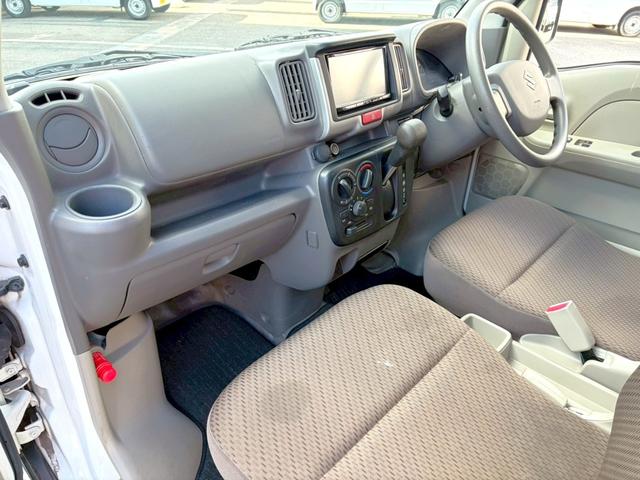 エブリイ ＰＣ　キーレス　ＥＴＣ　ナビ　４ＡＴ　タイミングチェーン　パワーウインドウ　パワーステアリング　エアバック　エアコン　走行距離６２５００ｋｍ　軽バン　軽箱　ハイルーフ　積載量３５０ｋｇ　乗車定員４名（27枚目）