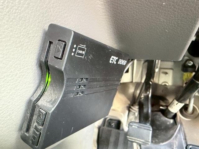 エブリイ ＰＣ　キーレス　ＥＴＣ　ナビ　４ＡＴ　タイミングチェーン　パワーウインドウ　パワーステアリング　エアバック　エアコン　走行距離６２５００ｋｍ　軽バン　軽箱　ハイルーフ　積載量３５０ｋｇ　乗車定員４名（29枚目）