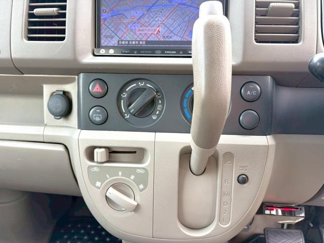 エブリイ ＰＣ　キーレス　ドラレコ　ＥＴＣ　テレビ　ナビ　タイミングチェーン　パワーウインドウ　パワーステアリング　エアバック　エアコン　走行距離６５５００ｋｍ　軽バン　ハイルーフ　積載量３５０ｋｇ　乗車定員４名（35枚目）