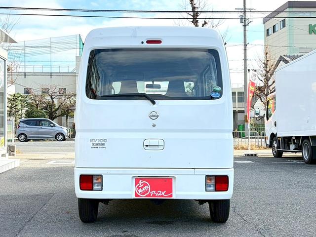 ���s�s���P���������̑�K�͓W����ɂP�O�O����̒��ÎԂ�W���̔����Ă��܂��I�I�I