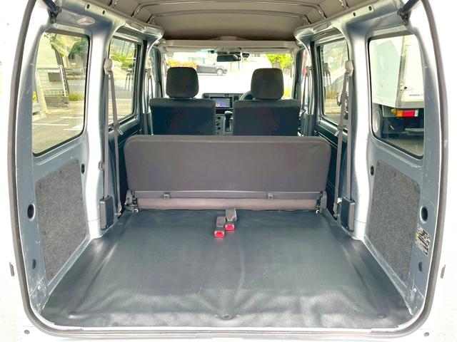 ハイゼットカーゴ クルーズＳＡＩＩＩ　ＥＴＣ　バックカメラ　キーレス　衝突被害軽減ブレーキ　横滑り防止装置　オートマチックハイビーム　電動格納ミラー　アイドリングストップ付　ＡＢＳ　タイミングチェーン　パワーウインドウ　軽バン　軽箱（38枚目）