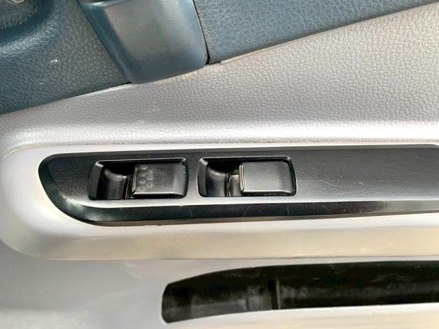 キャンター ダンプ　３．０ｔ　ダンプ　低床　キーレス　ＥＴＣ　電格ミラー　パワーステアリング　パワーウィンドウ　エアバック　エアコン　走行距離８７６００ｋｍ（28枚目）