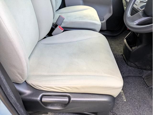 フリード Ｇ　ジャストセレクション　ブリジストン製アルミホイール　電動スライドドア　７人乗り　ナビ　バックカメラ　ＥＴＣ（20枚目）