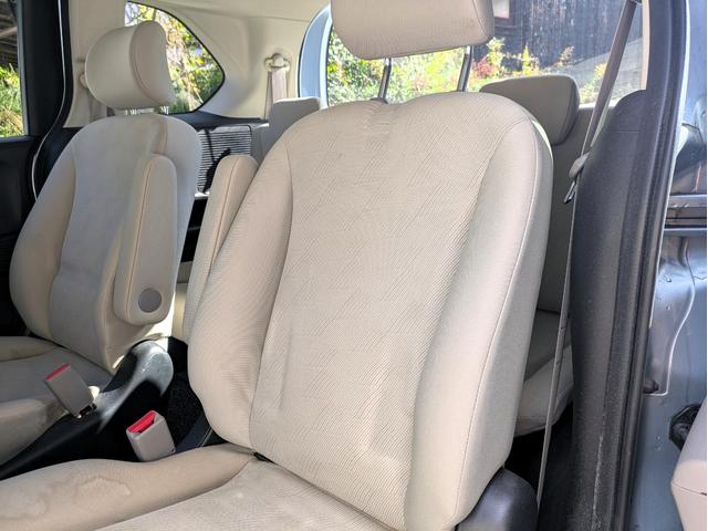 フリード Ｇ　ジャストセレクション　ブリジストン製アルミホイール　電動スライドドア　７人乗り　ナビ　バックカメラ　ＥＴＣ（32枚目）