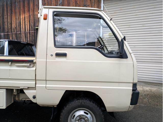 目立つような傷へこみ無く綺麗です！