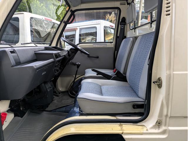 内装はルームクリーニングを徹底していますので快適にご使用なれます