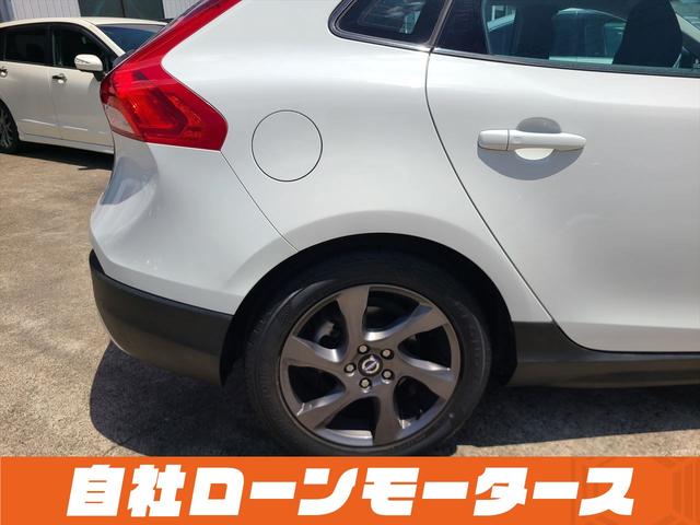 Ｖ４０ クロスカントリー　Ｔ５　ＡＷＤ　自社ローン　全国対応　４ＷＤ　シティーセーフティー　レーダークルーズコントロール　パワーシート　シートヒーター　ＨＤＤナビフルセグ　衝突軽減ブレーキ　後ろソナー　オートＨＩＤライトリアフォグ　社外サス（25枚目）