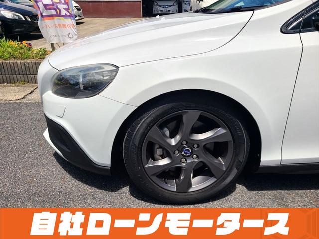 Ｖ４０ クロスカントリー　Ｔ５　ＡＷＤ　自社ローン　全国対応　４ＷＤ　シティーセーフティー　レーダークルーズコントロール　パワーシート　シートヒーター　ＨＤＤナビフルセグ　衝突軽減ブレーキ　後ろソナー　オートＨＩＤライトリアフォグ　社外サス（39枚目）