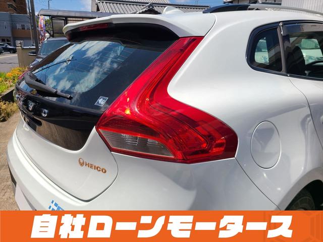 Ｖ４０ クロスカントリー　Ｔ５　ＡＷＤ　自社ローン　全国対応　４ＷＤ　シティーセーフティー　レーダークルーズコントロール　パワーシート　シートヒーター　ＨＤＤナビフルセグ　衝突軽減ブレーキ　後ろソナー　オートＨＩＤライトリアフォグ　社外サス（60枚目）