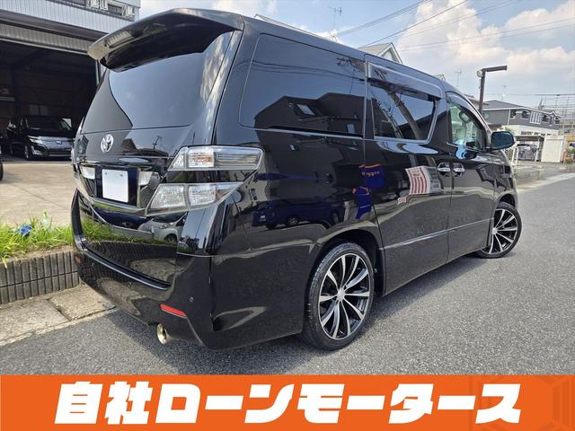 ヴェルファイア ２．４Ｚ　プラチナセレクションＩＩ　純正フリップダウンモニター　ツインムーンルーフ　パワーバックドア　両側パワースライドドア　社外１９ＡＷ　ナビフルセグＤＶＤ　Ｂカメラ　Ｃｌａｚｚｉｏシートカバー　スマートキー　ミラーガーニッシュ（45枚目）