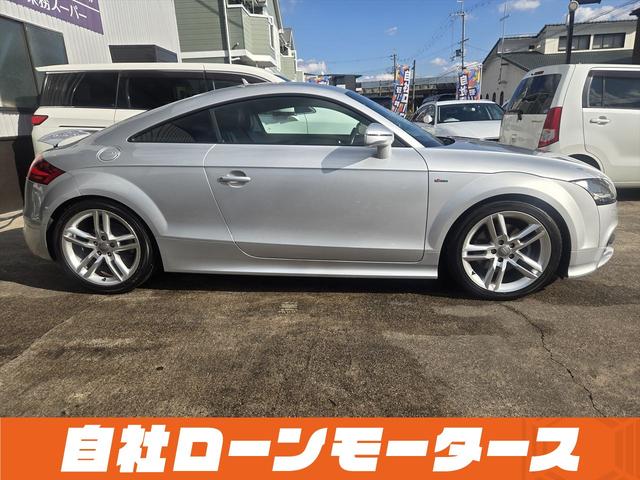 TTクーペ 1.8TFSI Sラインパッケージ Sラインロゴ入り半革シート+ステアリング 電動リアウィング ナビフルセグCDDVD Bluetooth Bカメラ ミラーヒーターパドルシフト スペアキーオートHIDライト フォグリアフォグ純正17AW(11枚目)