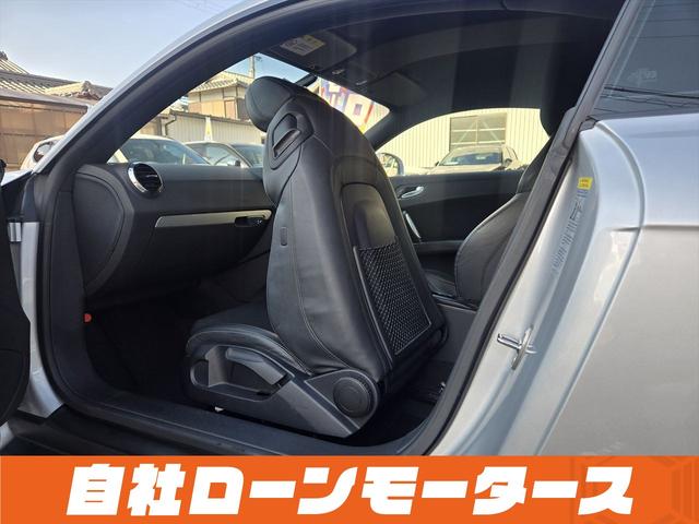 TTクーペ 1.8TFSI Sラインパッケージ Sラインロゴ入り半革シート+ステアリング 電動リアウィング ナビフルセグCDDVD Bluetooth Bカメラ ミラーヒーターパドルシフト スペアキーオートHIDライト フォグリアフォグ純正17AW(50枚目)