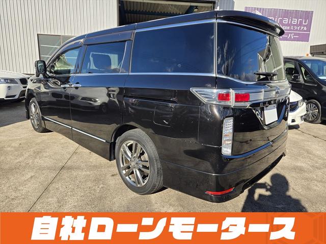 エルグランド ２５０ハイウェイスターアーバンクロム　ＡＬＰＩＮＥフリップダウンモニター　両側パワースライドドア　純正ナビフルセグＤＶＤ　Ｂｌｕｅｔｏｏｔｈ　Ｂカメラ　ハーフレザー　オットマン　ステアスイッチ　オートＨＩＤヘッドライト　フォグ純正１８ＡＷ（66枚目）