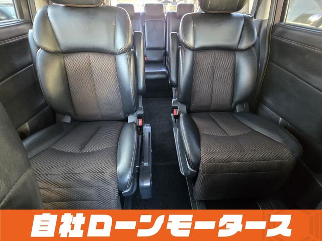 エルグランド ２５０ハイウェイスターアーバンクロム　ＡＬＰＩＮＥフリップダウンモニター　両側パワースライドドア　純正ナビフルセグＤＶＤ　Ｂｌｕｅｔｏｏｔｈ　Ｂカメラ　ハーフレザー　オットマン　ステアスイッチ　オートＨＩＤヘッドライト　フォグ純正１８ＡＷ（78枚目）