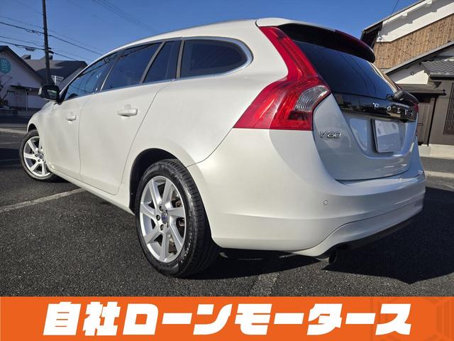 VOLVO V60 LUXURY EDITION