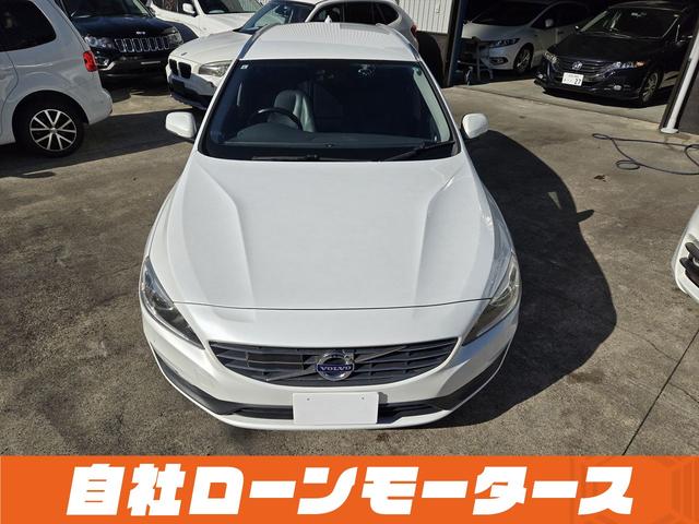 VOLVO V60 LUXURY EDITION