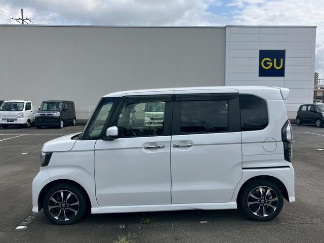 Ｎ－ＢＯＸカスタム Ｇ・Ｌホンダセンシング　ナビ　バックカメラ　ドラレコ　ＥＴＣ　両側電動スライドドア　衝突被害軽減ブレーキ　アダプティブクルーズコントロール　運転席＆助手席シートヒーター　スマートキー　純正アルミホイール　電動格納ミラー（12枚目）