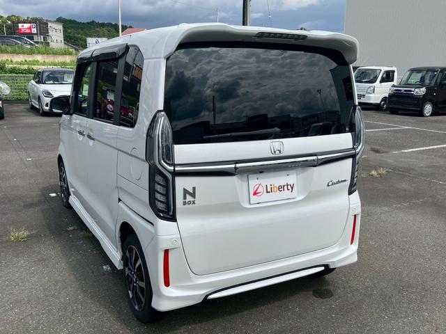 Ｎ－ＢＯＸカスタム Ｇ・Ｌホンダセンシング　ナビ　バックカメラ　ドラレコ　ＥＴＣ　両側電動スライドドア　衝突被害軽減ブレーキ　アダプティブクルーズコントロール　運転席＆助手席シートヒーター　スマートキー　純正アルミホイール　電動格納ミラー（13枚目）