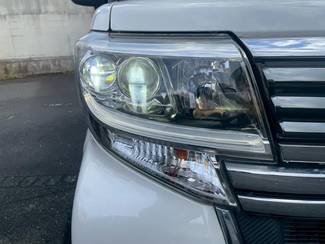 タント カスタムＸ　トップエディションＳＡＩＩ　片側電動スライドドア　衝突被害軽減ブレーキ　純正アルミホイール　フォグライト　ＣＤオーディオ　オートエアコン　スマートキー　電動格納式ミラー　アイドリングストップ　横滑り防止機能（17枚目）