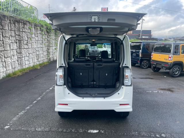 タント カスタムＸ　トップエディションＳＡＩＩ　片側電動スライドドア　衝突被害軽減ブレーキ　純正アルミホイール　フォグライト　ＣＤオーディオ　オートエアコン　スマートキー　電動格納式ミラー　アイドリングストップ　横滑り防止機能（26枚目）