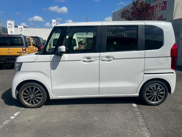 Ｎ－ＢＯＸ Ｇ・Ｌホンダセンシング　純正ナビ　バックカメラ　ＥＴＣ　片側電動スライドドア　衝突被害軽減ブレーキ　レーンキープアシスト　純正アルミホイール　スマートキー　シートバックテーブル　アクセサリーソケット　電動格納式ミラー（12枚目）