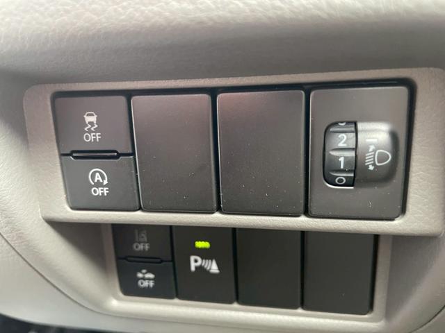 エブリイ ＰＡ　４ＷＤ　衝突被害軽減ブレーキ　レーンキープアシスト　パーキングセンサー　オートライト　両側スライドドア　ＦＭ／ＡＭラジオ　アイドリングストップ　横滑り防止機能　マニュアルエアコン　パワーステアリング（5枚目）