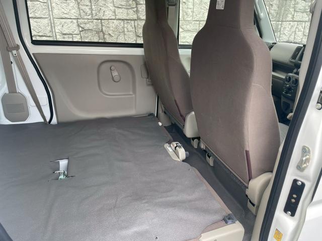 エブリイ ＰＡ　４ＷＤ　衝突被害軽減ブレーキ　レーンキープアシスト　パーキングセンサー　オートライト　両側スライドドア　ＦＭ／ＡＭラジオ　アイドリングストップ　横滑り防止機能　マニュアルエアコン　パワーステアリング（26枚目）