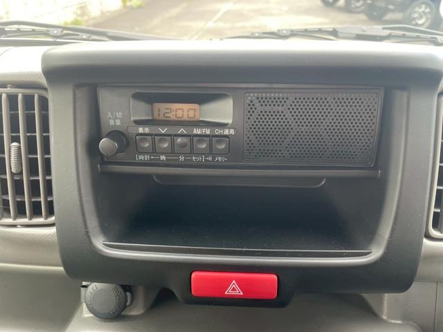 エブリイ ＰＡ　４ＷＤ　衝突被害軽減ブレーキ　レーンキープアシスト　パーキングセンサー　オートライト　両側スライドドア　ＦＭ／ＡＭラジオ　アイドリングストップ　横滑り防止機能　マニュアルエアコン　パワーステアリング（45枚目）