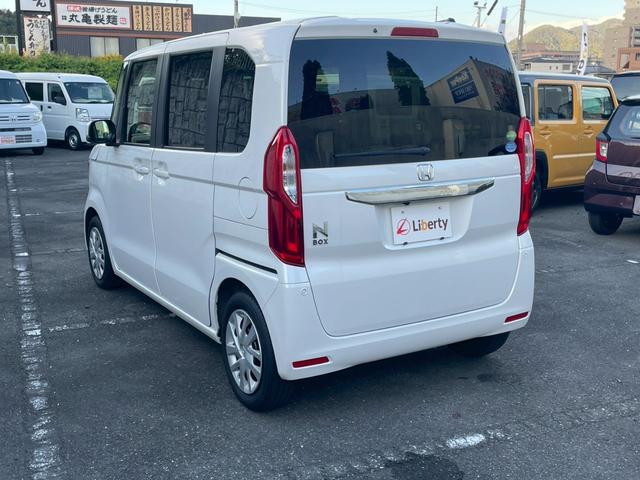 N-BOX G・Lホンダセンシング ナビ バックカメラ ETC 両側電動スライドドア 衝突被害軽減ブレーキ レーンキープアシスト アダプティブクルーズコントロール 前席シートヒーター スマートキー USB充電 アクセサリーソケット(14枚目)