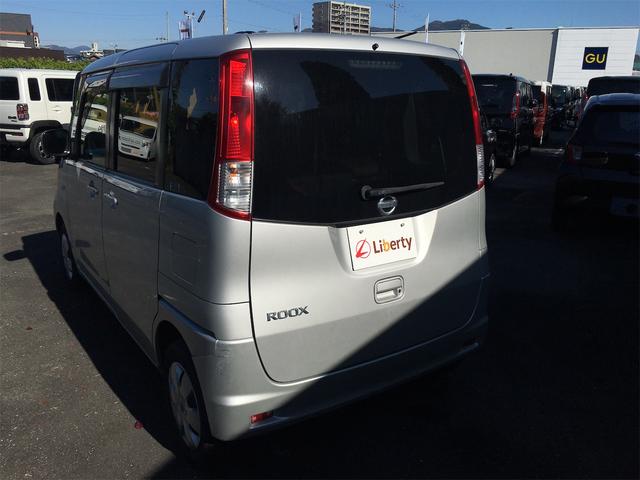 ルークス Ｅ　両側スライドドア　スマートキー　ベンチシート　ＣＶＴ　ＣＤ　エアコン　ヘッドライトレベライザー　電動格納ミラー　ハロゲンヘッドライト（20枚目）