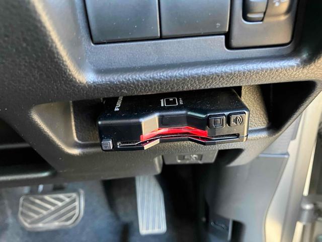 スペーシアカスタム ハイブリッドＧＳ　ナビ　Ｂｌｕｅｔｏｏｔｈ　ＥＴＣ　バックカメラ　両側スライド・片側電動　ＴＶ　オートクルーズコントロール　オートライト　スマートキー　アイドリングストップ　シートヒーター　ベンチシート　ＣＶＴ　ＥＳＣ（8枚目）