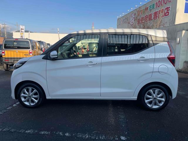 デイズ Ｘ　ＥＴＣ　全周囲カメラ　クリアランスソナー　オートライト　スマートキー　アイドリングストップ　電動格納ミラー　ベンチシート　ＣＶＴ　ミュージックプレイヤー接続可　アルミホイール（12枚目）