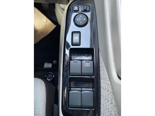 デイズ Ｘ　ＥＴＣ　全周囲カメラ　クリアランスソナー　オートライト　スマートキー　アイドリングストップ　電動格納ミラー　ベンチシート　ＣＶＴ　ミュージックプレイヤー接続可　アルミホイール（41枚目）