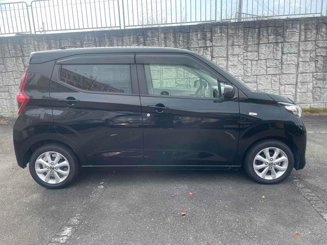 デイズ Ｘ　バックカメラ　クリアランスソナー　オートライト　スマートキー　アイドリングストップ　電動格納ミラー　ベンチシート　ＣＶＴ　ＣＤ　ミュージックプレイヤー接続可　アルミホイール　エアコン　パワーウィンドウ（9枚目）