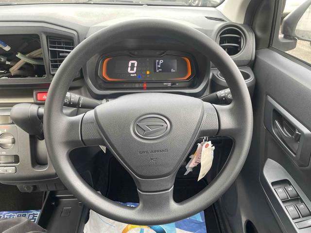 ダイハツ ミライース 5枚目