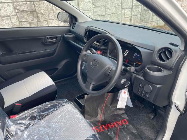 ダイハツ ミライース 22枚目