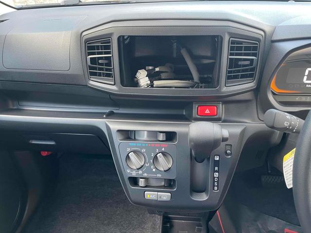 ダイハツ ミライース 35枚目