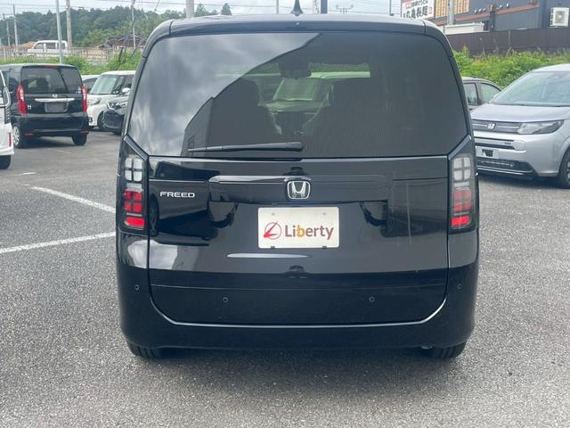 フリード エアー　ＥＸ　バックカメラ　クリアランスソナー　オートクルーズコントロール　レーンアシスト　衝突被害軽減システム　両側電動スライドドア　オートライト　ＬＥＤヘッドランプ　スマートキー　電動格納ミラー　シートヒーター（12枚目）