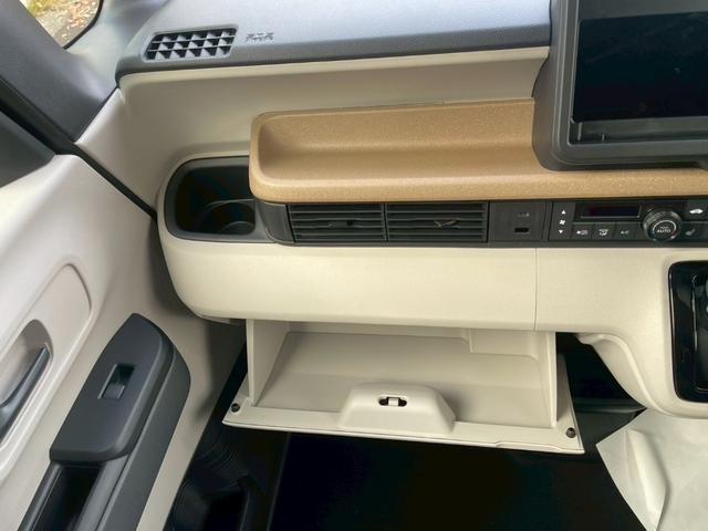 Ｎ－ＢＯＸ ベースグレード　バックカメラ　両側スライド・片側電動　クリアランスソナー　オートクルーズコントロール　レーンアシスト　衝突被害軽減システム　オートライト　ＬＥＤヘッドランプ　スマートキー　アイドリングストップ（46枚目）