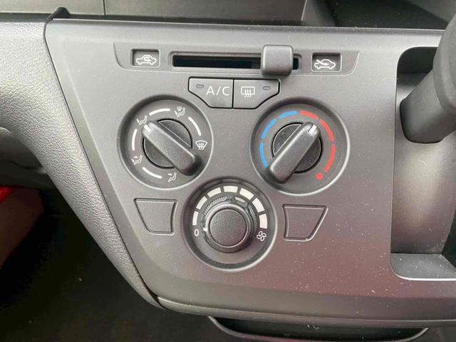 デイズ S ETC バックカメラ ナビ クリアランスソナー オートライト キーレスエントリー アイドリングストップ 電動格納ミラー ベンチシート CVT USB エアコン パワーステアリング パワーウィンドウ(10枚目)