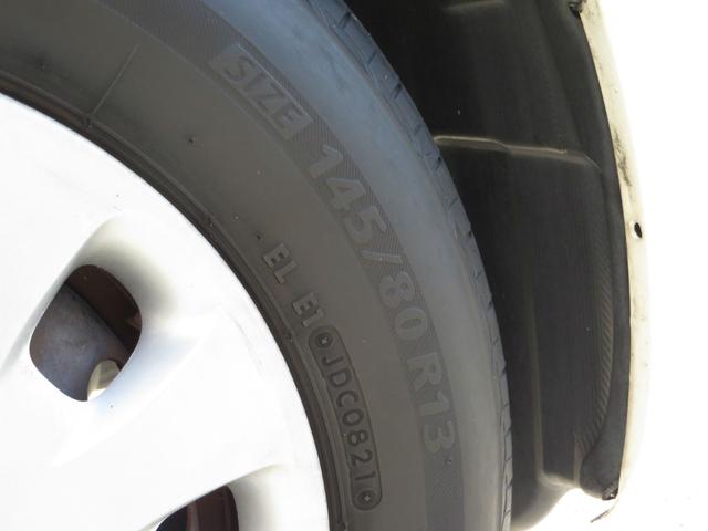 フロントタイヤ右。状態良好です！