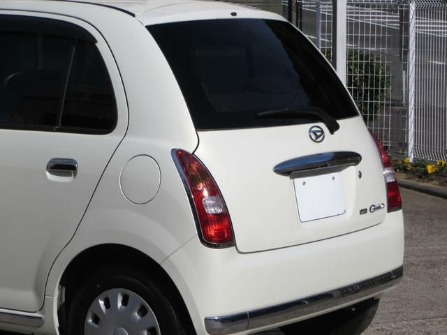 不定休のため、ご来店の際はご予約ください。お電話は通話料無料電話００７８−６０４７−８５８３まで！