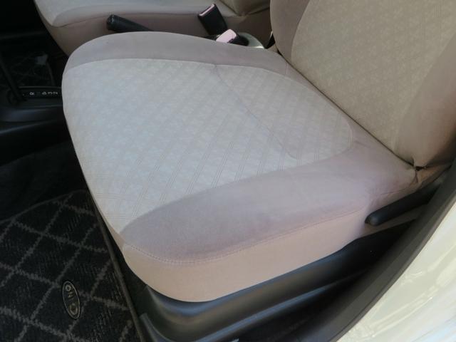 助手席シートクリーニング済み！リンスクリーナーで表面さらさらな手触り♪